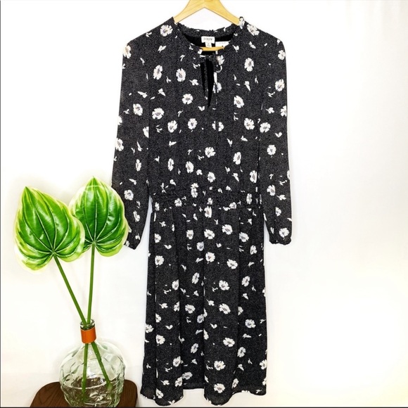 New! J Crew Long Sleeve Printed Tie Neck Dress - Picture 2 of 10